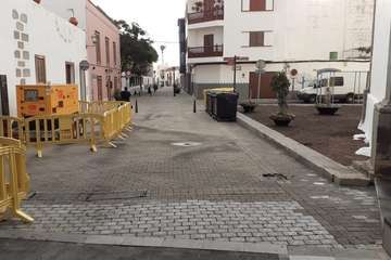  Limpieza retira decenas de toneladas de residuos de la Noche de San Juan en Telde/TA.